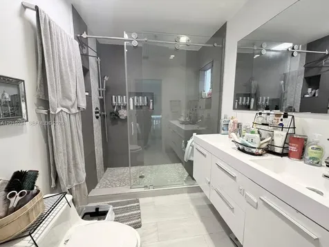7560 NW 173rd Lane Hialeah FL 33015