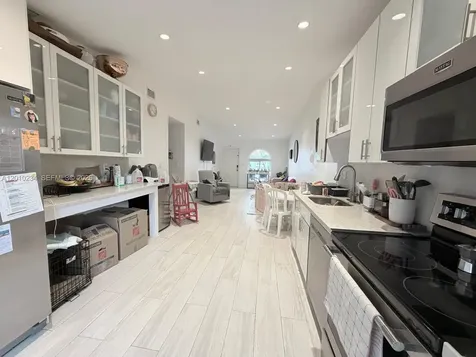 7560 NW 173rd Lane Hialeah FL 33015