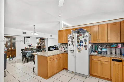 9430 Easter Road Cutler Bay FL 33157