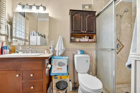 9430 Easter Road Cutler Bay FL 33157