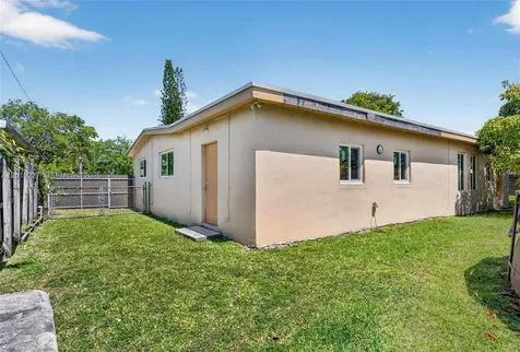 9430 Easter Road Cutler Bay FL 33157