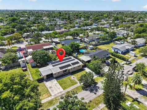 9430 Easter Road Cutler Bay FL 33157