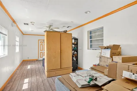 9430 Easter Road Cutler Bay FL 33157