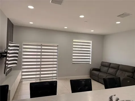 9330 W 33rd Avenue Hialeah FL 33018
