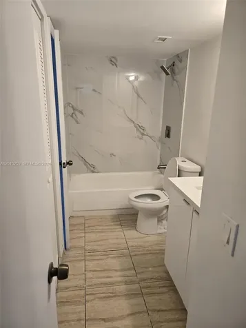 496 NW 165th Street Road Miami FL 33169