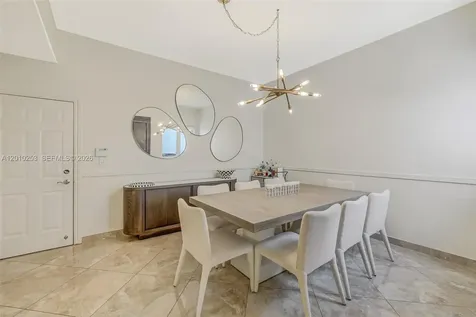 20990 NE 30th Place Aventura FL 33180