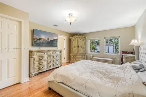 20990 NE 30th Place Aventura FL 33180