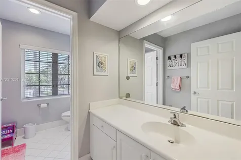 20990 NE 30th Place Aventura FL 33180