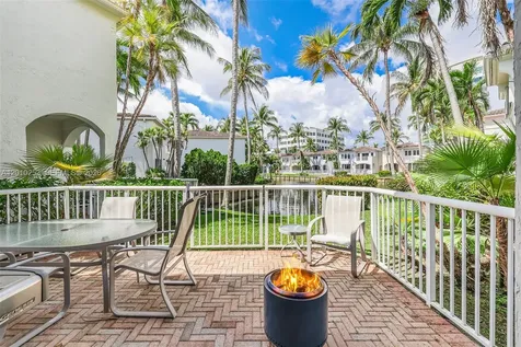 20990 NE 30th Place Aventura FL 33180