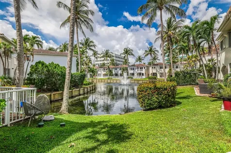 20990 NE 30th Place Aventura FL 33180