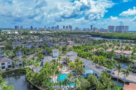 20990 NE 30th Place Aventura FL 33180