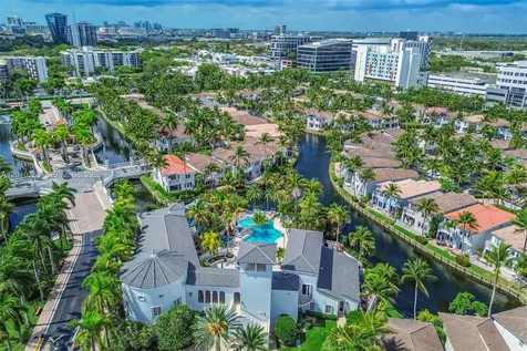 20990 NE 30th Place Aventura FL 33180