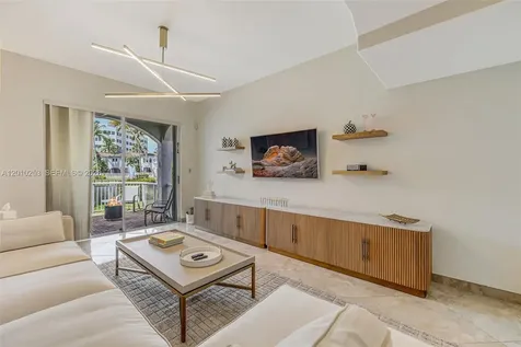 20990 NE 30th Place Aventura FL 33180