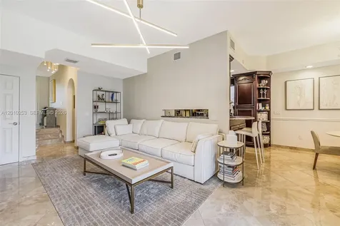 20990 NE 30th Place Aventura FL 33180