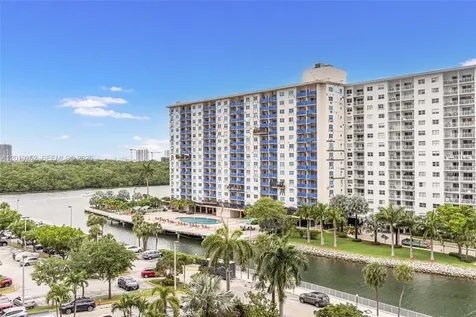 500 Bayview Drive Sunny Isles Beach FL 33160