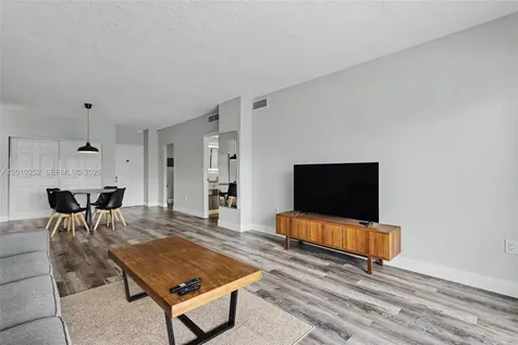 500 Bayview Drive Sunny Isles Beach FL 33160