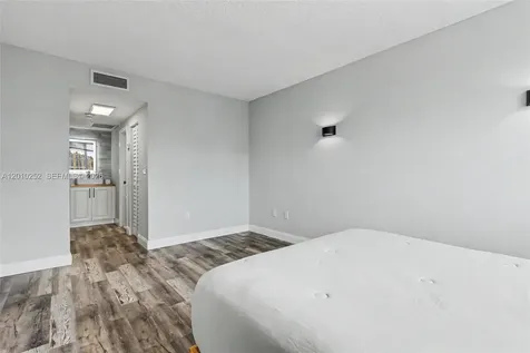 500 Bayview Drive Sunny Isles Beach FL 33160