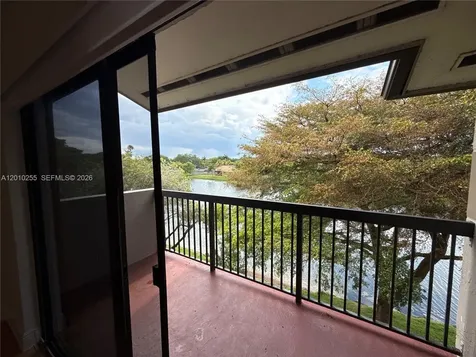 9979 Nob Hill Lane Sunrise FL 33351