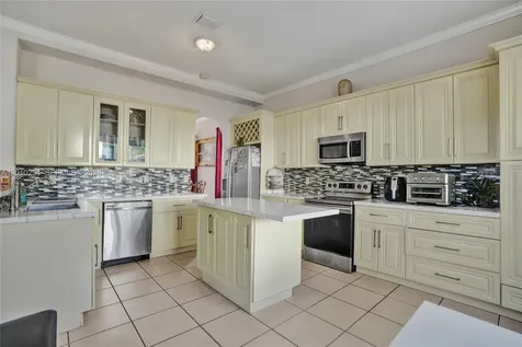 17951 NW 91st Court Hialeah FL 33018