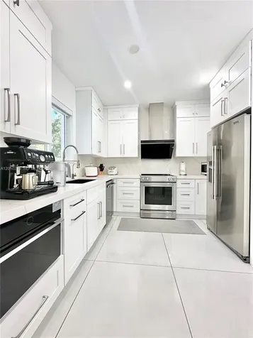 7800 SW 57th Court South Miami FL 33143