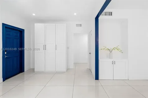 7800 SW 57th Court South Miami FL 33143