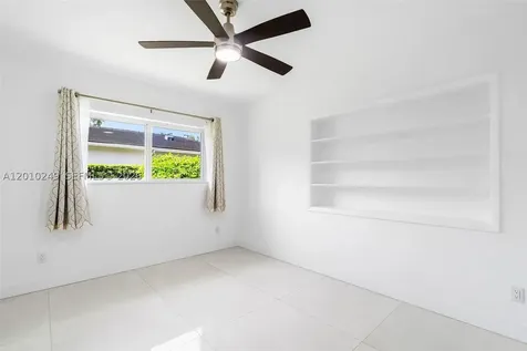 7800 SW 57th Court South Miami FL 33143
