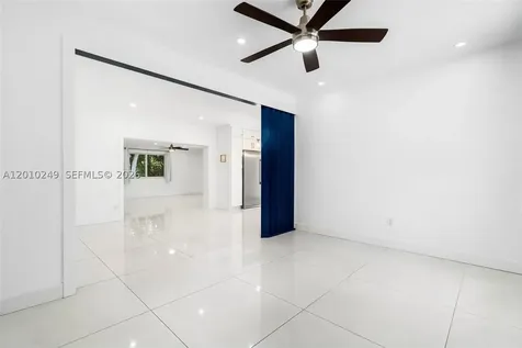 7800 SW 57th Court South Miami FL 33143