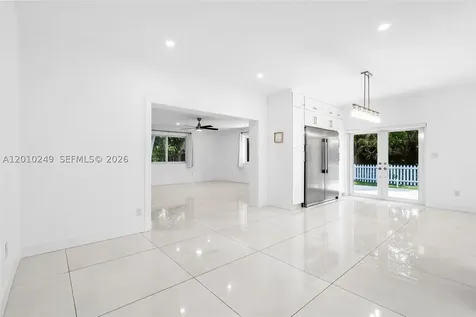 7800 SW 57th Court South Miami FL 33143