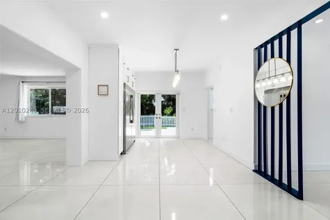 7800 SW 57th Court South Miami FL 33143