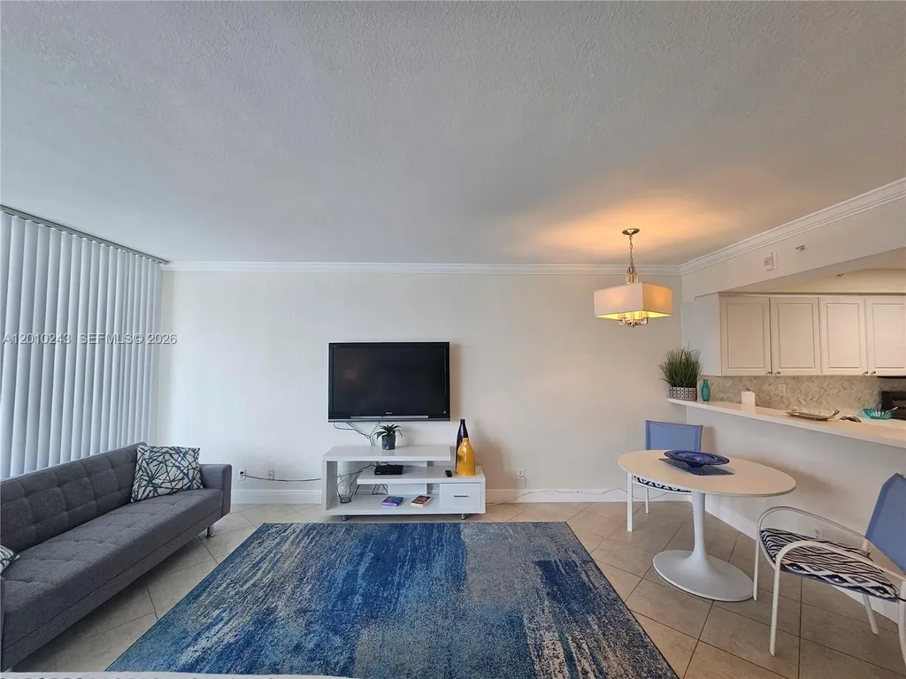 2501 S Ocean Drive Hollywood FL 33019