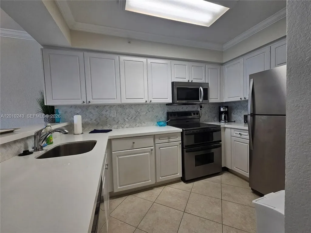 2501 S Ocean Drive Hollywood FL 33019