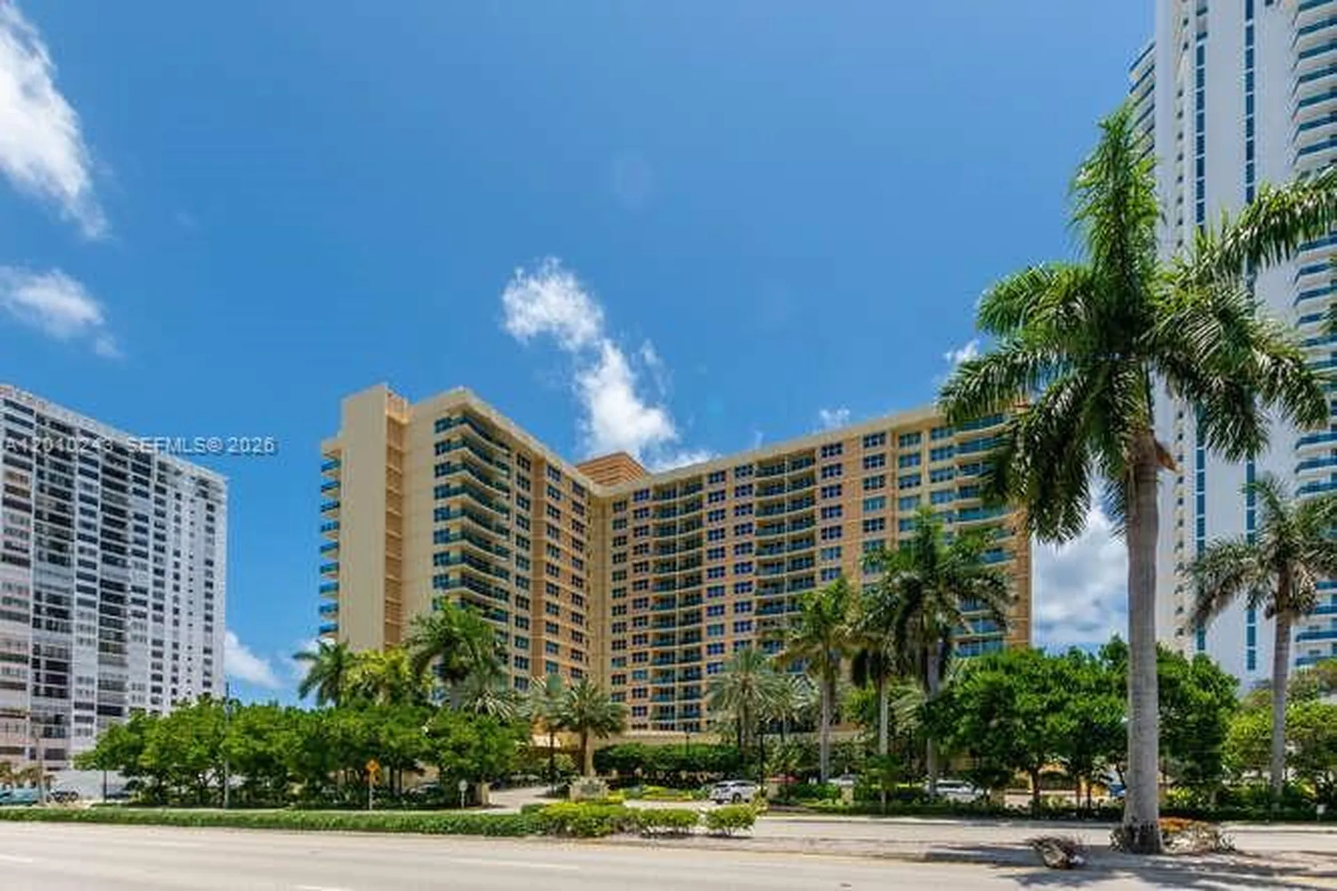 2501 S Ocean Drive Hollywood FL 33019