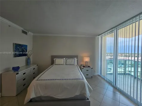 2501 S Ocean Drive Hollywood FL 33019