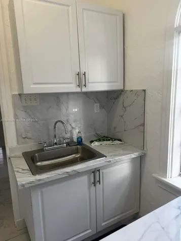 5629 SW 7th Street Miami FL 33134
