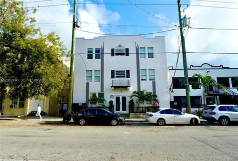 1142 SW 4th Street Miami FL 33130