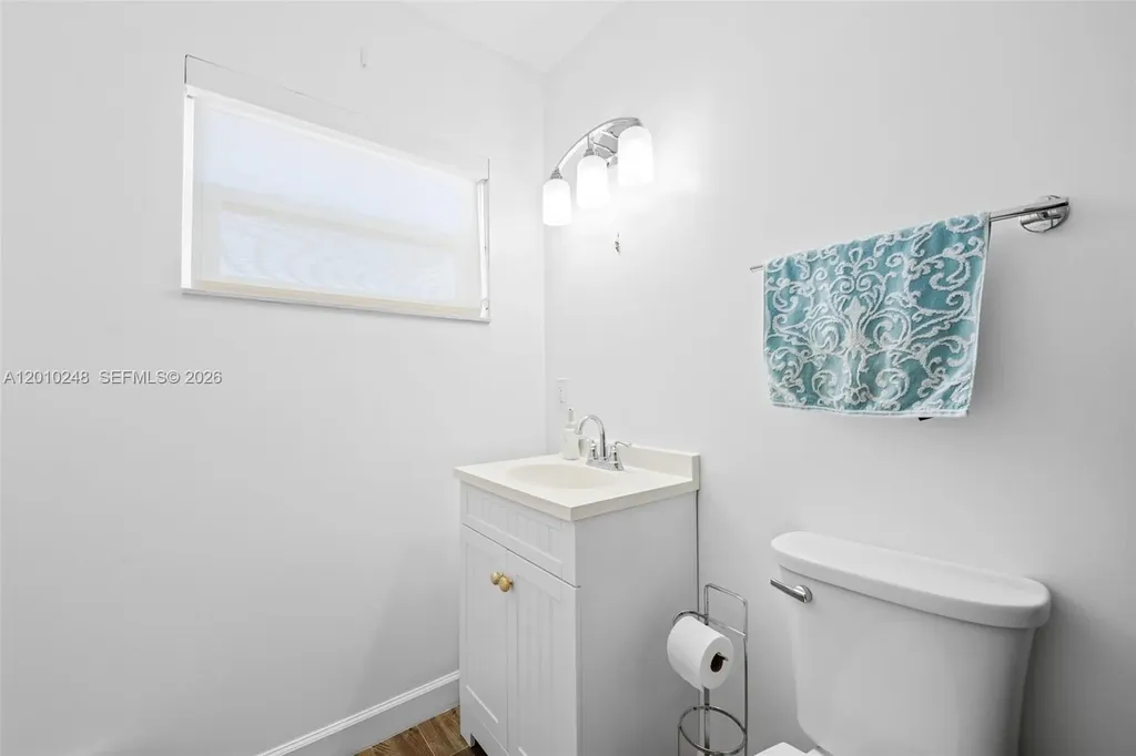 343 Virginia Street Hollywood FL 33019