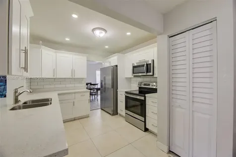 7454 NW 48th Place Lauderhill FL 33319