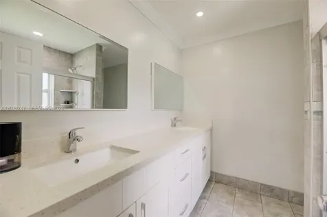 7454 NW 48th Place Lauderhill FL 33319