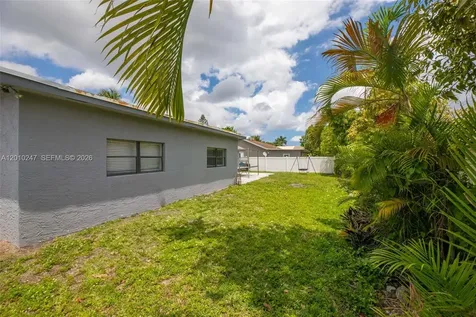7454 NW 48th Place Lauderhill FL 33319