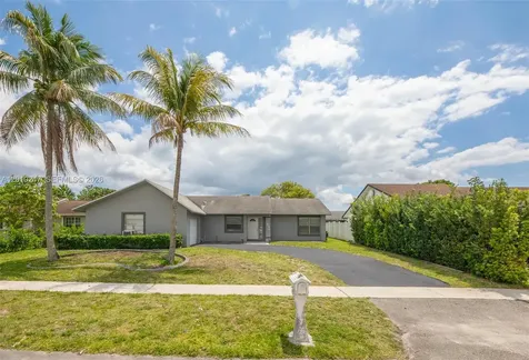7454 NW 48th Place Lauderhill FL 33319