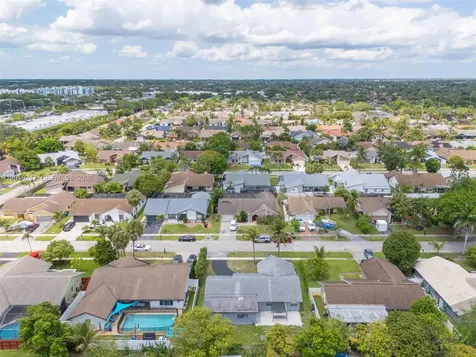 7454 NW 48th Place Lauderhill FL 33319
