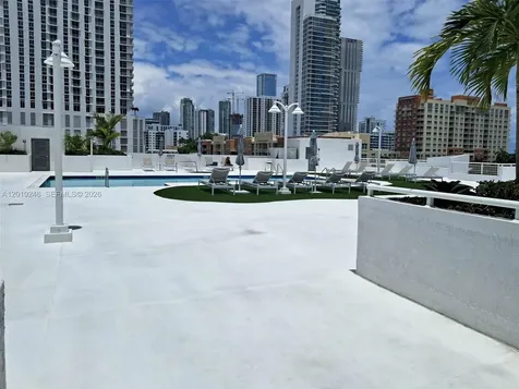 275 NE 18th Street Miami FL 33132