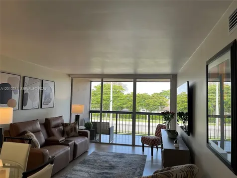 10525 SW 112th Avenue Miami FL 33176