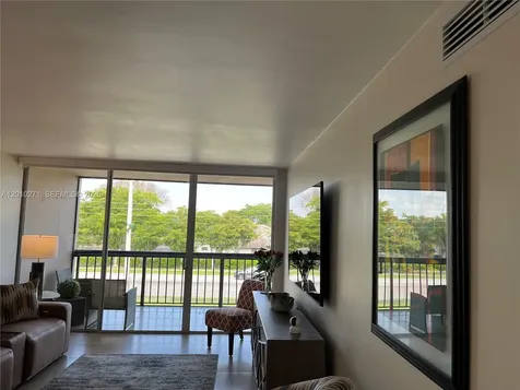 10525 SW 112th Avenue Miami FL 33176