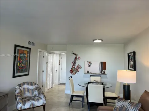 10525 SW 112th Avenue Miami FL 33176