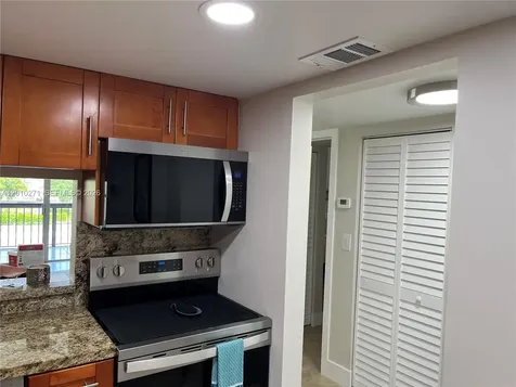 10525 SW 112th Avenue Miami FL 33176