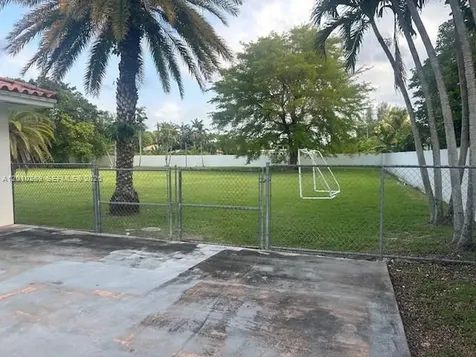 9540 SW 68th Street Miami FL 33173