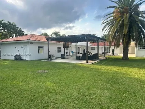 9540 SW 68th Street Miami FL 33173
