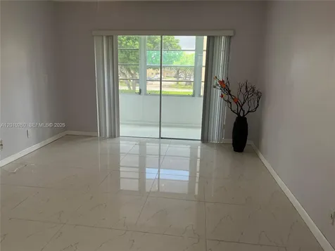 200 Ashbury Road Hollywood FL 33024