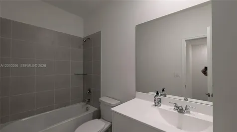 2628 SE 28 Drive Homestead FL 33035
